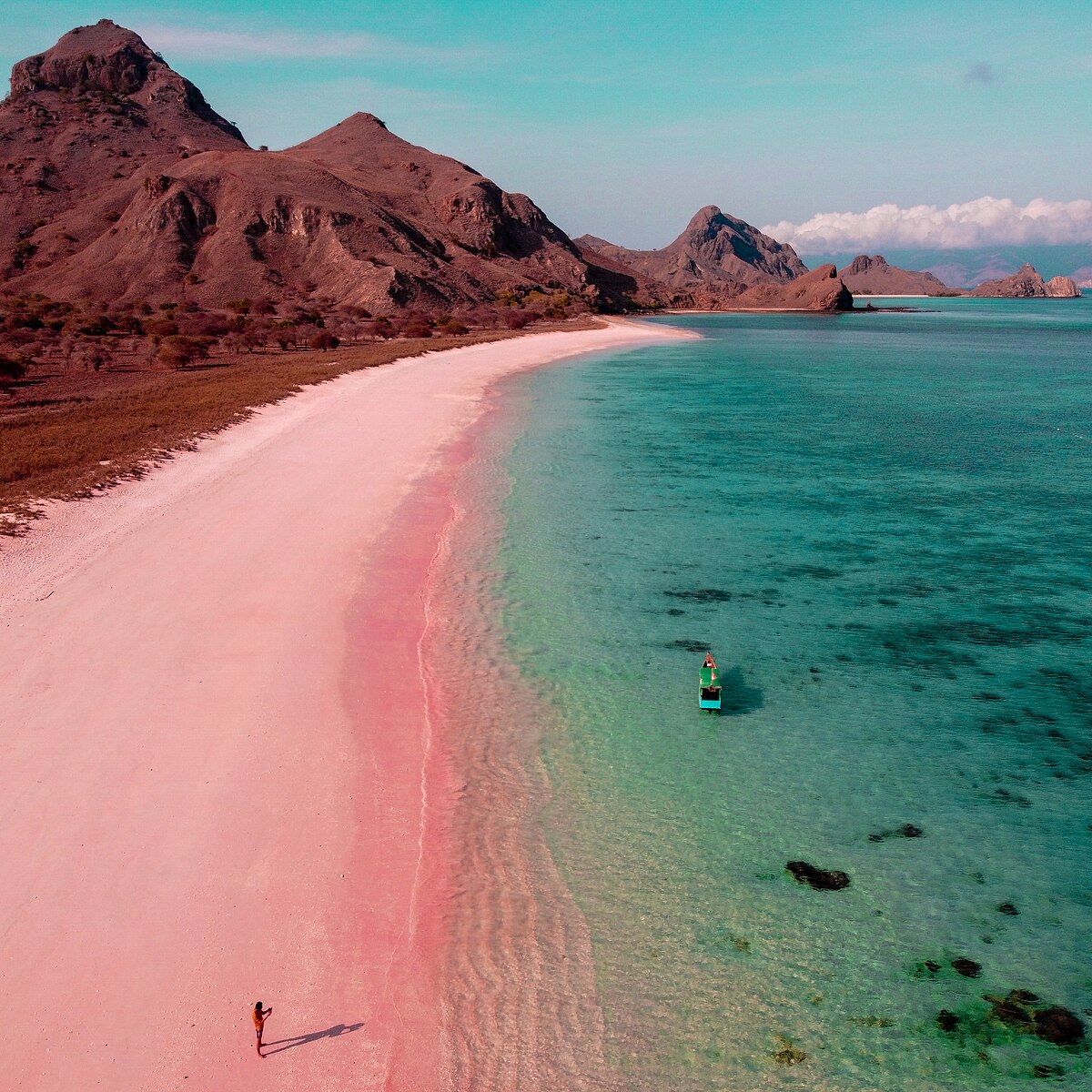 Vista panoramica dalla cima dell'isola di Padar nel Parco Nazionale di Komodo, Flores