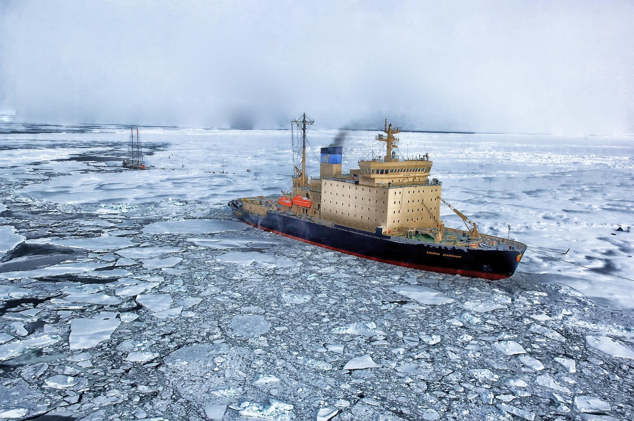 Map of the Arctic: Sea Ice, Shipping Routes and Who Owns What