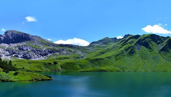 Map of the Carpathians: One Mountain Arc Shared by Seven Countries